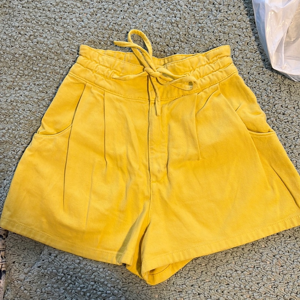 Zara yellow Jean shorts high waist
